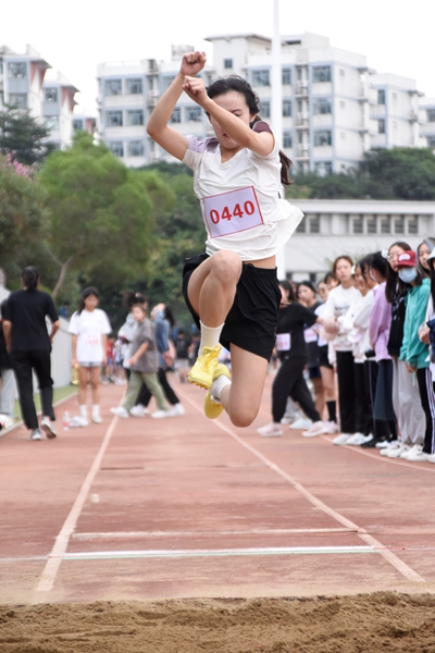 微信图片_20221105221340_副本.jpg